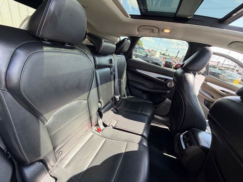 Used 2019 INFINITI QX50 Essential w/ Premium Heat Package FWD image 17
