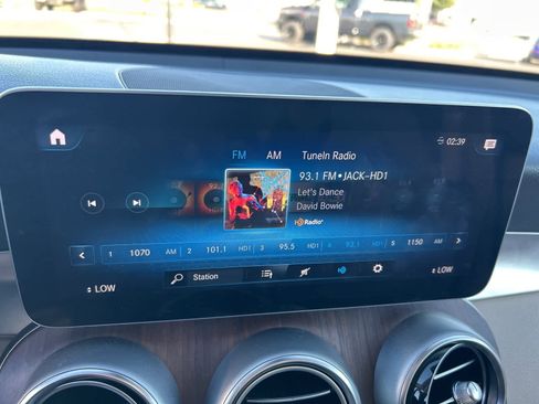 Used 2022 Mercedes-Benz GLC 300 image 33