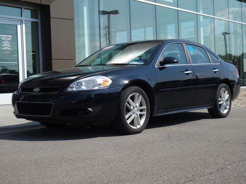 Used 2012 Chevrolet Impala LTZ FWD image 7