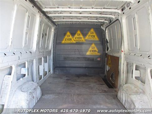 Used 2016 Mercedes-Benz Sprinter 2500 image 11