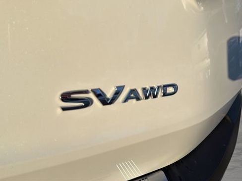 Used 2023 Nissan Rogue SV image 37