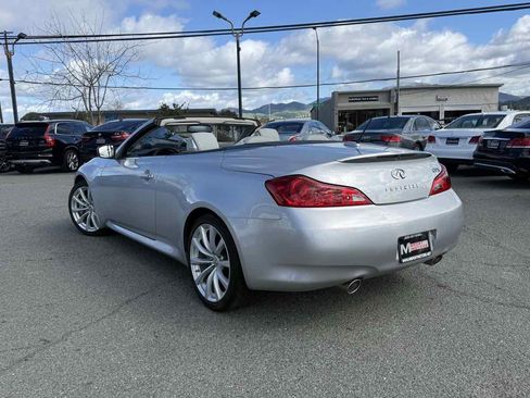 Used 2009 INFINITI G37 Sport w/ Premium Pkg image 7
