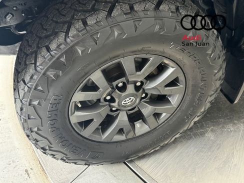 Used 2020 Toyota Tacoma SR5 RWD image 5