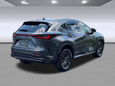 Certified 2022 Lexus NX 250 AWD image 9