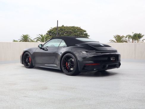Certified 2024 Porsche 911 Carrera GTS RWD image 3