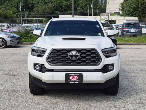 Used 2023 Toyota Tacoma TRD Sport AWD/4WD image 10
