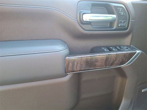 Used 2020 GMC Sierra 3500 Denali w/ Denali Ultimate Package image 15