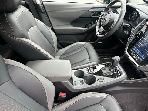 Used 2025 Subaru Crosstrek 2.5i Limited w/ Popular Package #3A image 16