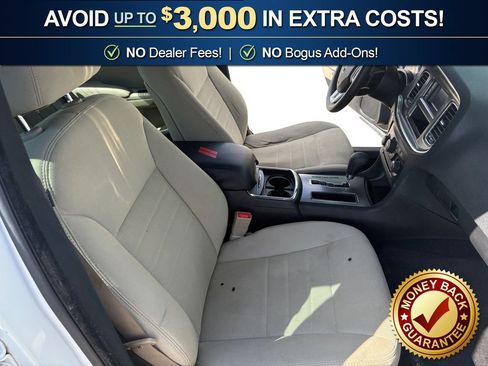 Used 2013 Dodge Charger SE RWD image 22
