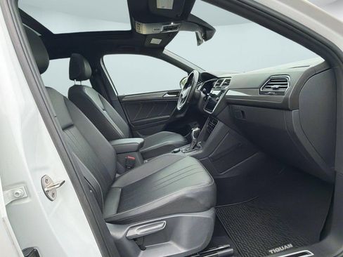 Used 2022 Volkswagen Tiguan SE R-Line AWD/4WD image 23