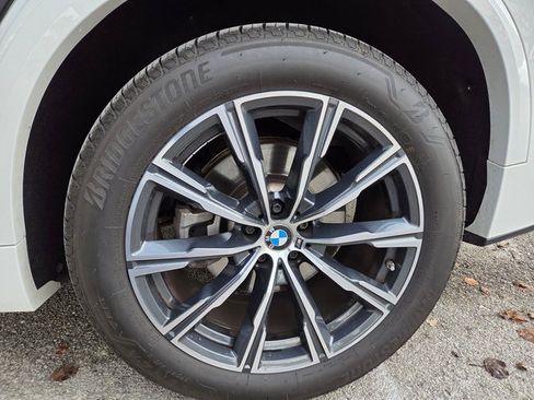 Used 2023 BMW X5 xDrive40i w/ Executive Package image 47