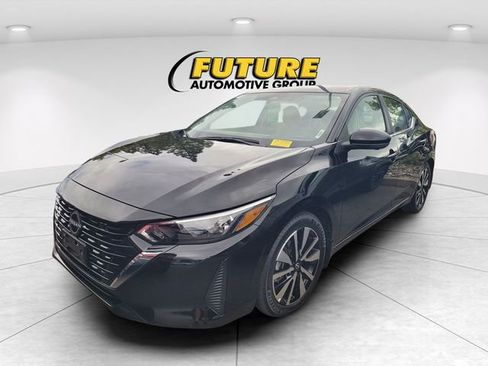 Certified 2025 Nissan Sentra SV w/ SV Premium Package image 2