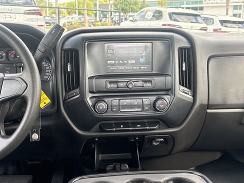 Used 2019 Chevrolet Silverado 1500 W/T RWD image 28