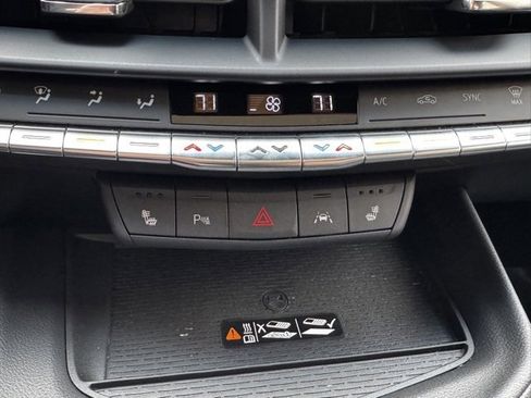 Certified 2022 Cadillac CT4 Luxury w/ Sun And Sound Package image 18