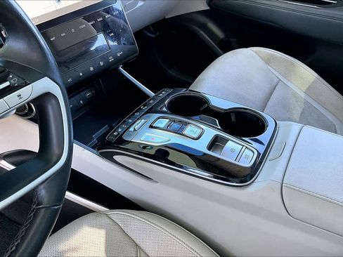 Used 2023 Hyundai Tucson Limited image 17