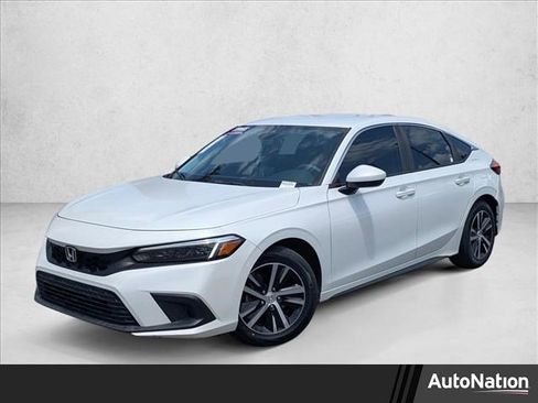 Used 2022 Honda Civic LX image 1