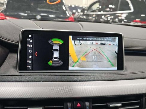 Used 2019 BMW X6 xDrive50i w/ M Sport Package image 20