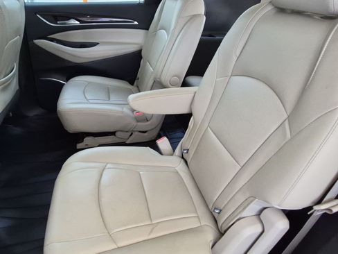 Used 2018 Buick Enclave Premium AWD/4WD image 36
