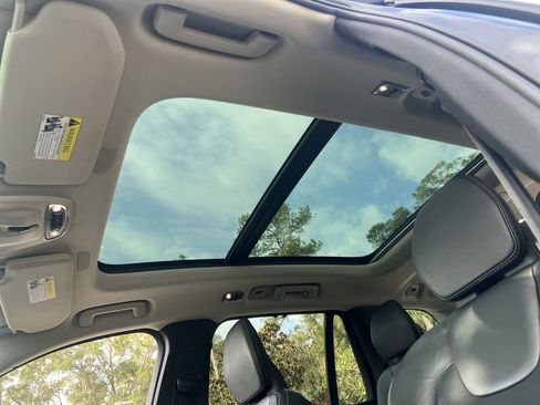 Used 2022 Volvo XC90 T8 Inscription w/ Advanced Package image 22