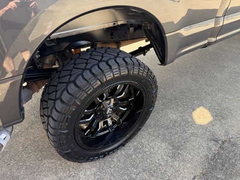 Used 2019 Ford F250 Lariat w/ Lariat Value Package AWD/4WD image 32