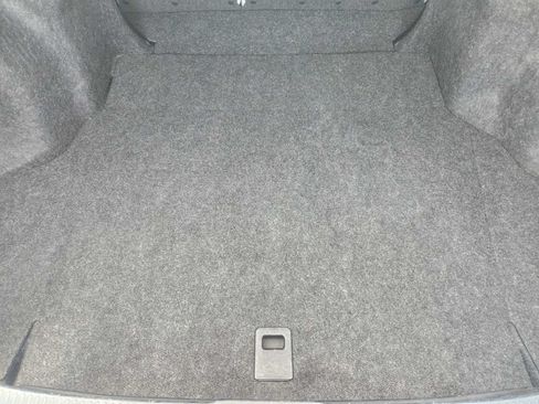 Used 2015 Toyota Camry LE FWD image 30