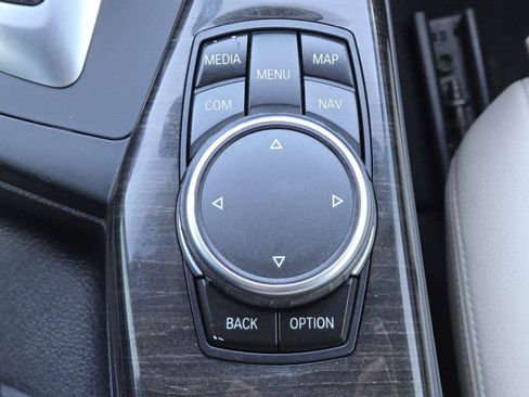 Used 2017 BMW 230i xDrive Convertible image 29