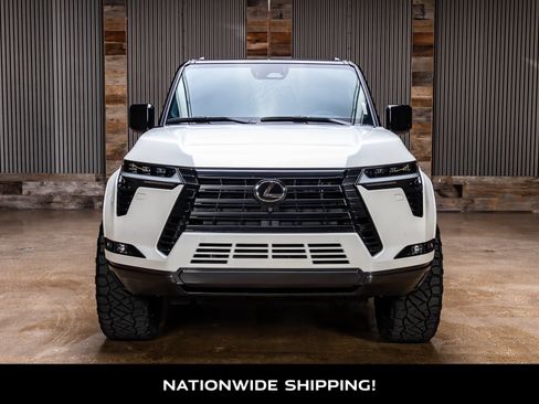 Used 2025 Lexus GX 550 w/ Accessory Package (2T) AWD/4WD image 4