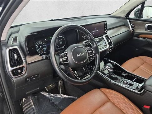 Used 2022 Kia Sorento SX Prestige w/ Rust Color Package AWD/4WD image 10