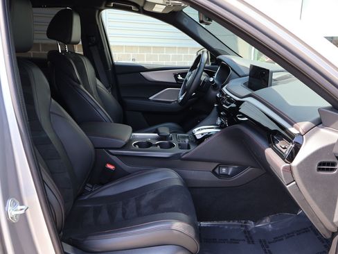 Used 2022 Acura MDX A-Spec AWD/4WD image 32