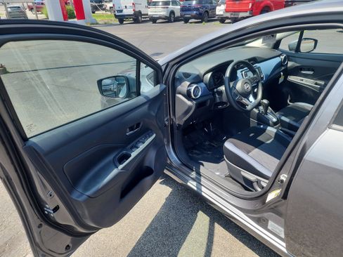 New 2025 Nissan Versa SV w/ Trunk Package image 10