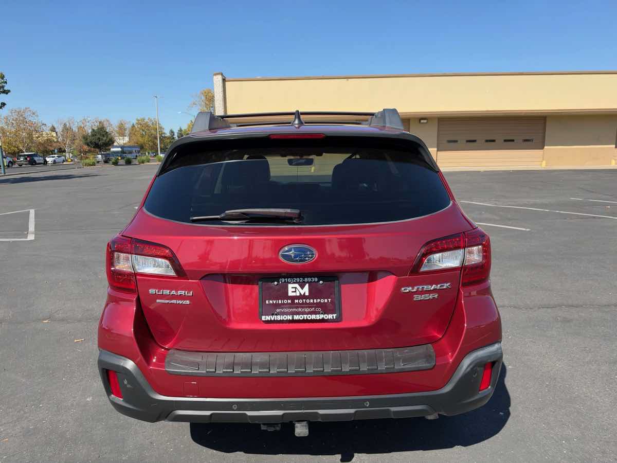 Used 2018 Subaru Outback 3.6R Limited AWD/4WD image 6