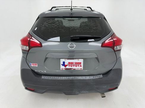 Used 2019 Nissan Kicks S w/ Interior Electronics Package image 39