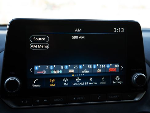 Used 2023 Nissan Sentra SR w/ SR Premium Package image 30