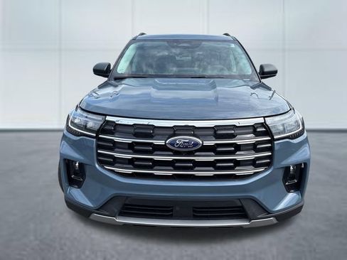 New 2026 Ford Explorer Active w/ Active Comfort Package AWD/4WD image 7