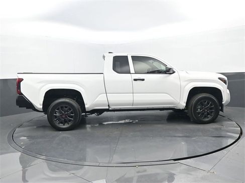Used 2024 Toyota Tacoma SR image 2