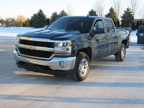 Used 2017 Chevrolet Silverado 1500 LT w/ All Star Edition image 3