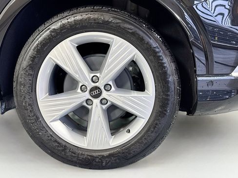 Used 2024 Audi Q4 e-tron Premium Plus w/ Premium Plus image 30