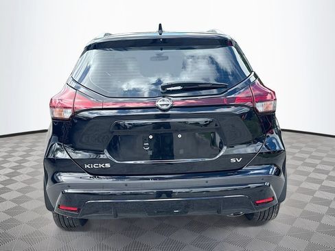 Used 2022 Nissan Kicks SV FWD image 7
