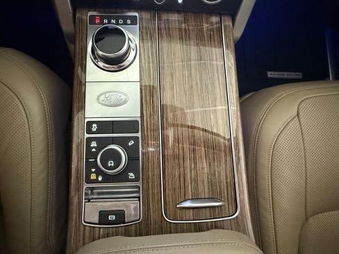 Used 2018 Land Rover Range Rover HSE AWD/4WD image 18