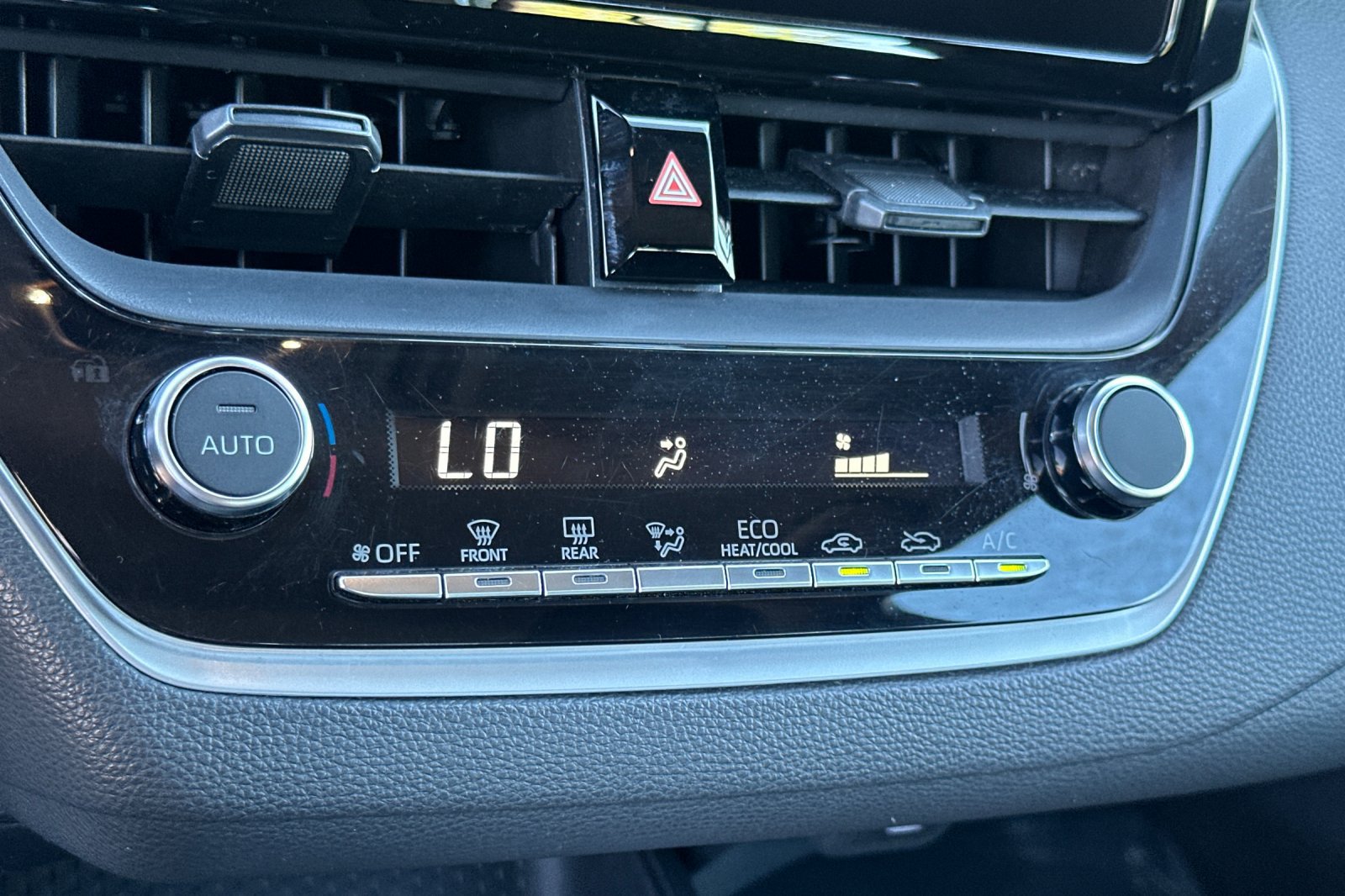 Certified 2024 Toyota Corolla LE FWD image 22