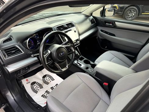 Used 2018 Subaru Outback 2.5i Premium AWD/4WD image 11