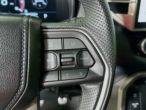 Used 2025 Toyota Tundra Limited image 17