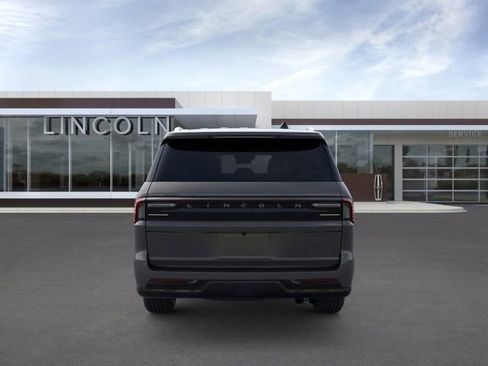 New 2026 Lincoln Navigator L Black Label AWD/4WD image 5