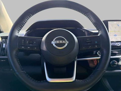 Used 2022 Nissan Pathfinder SL image 30