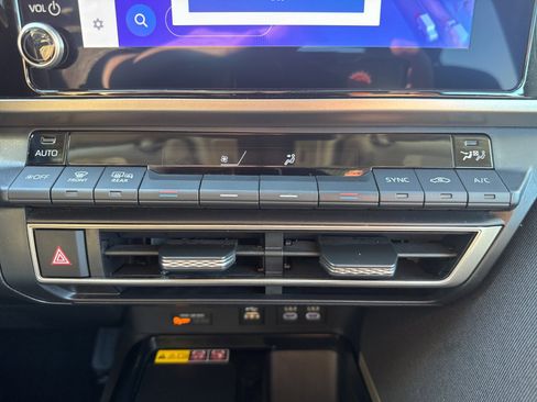 Used 2025 Toyota Camry LE image 16