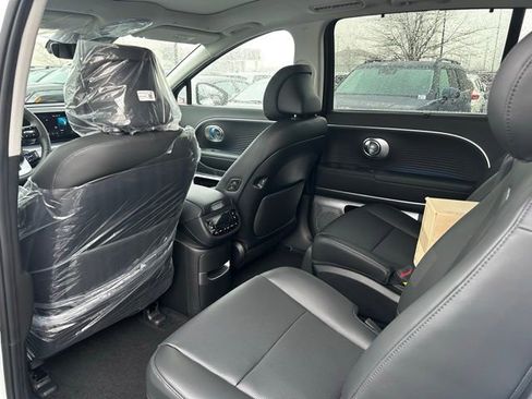 New 2026 Hyundai Ioniq 9 Limited image 14