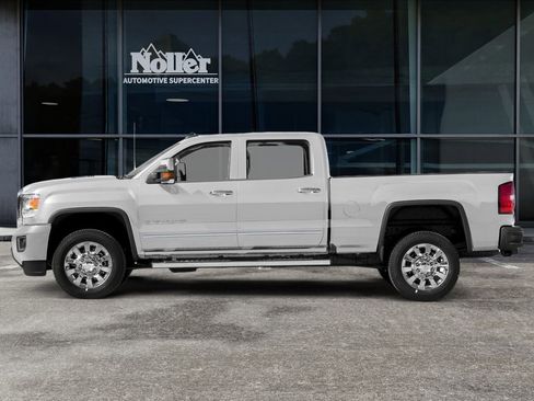 Used 2017 GMC Sierra 2500 Denali w/ Duramax Plus Package image 3