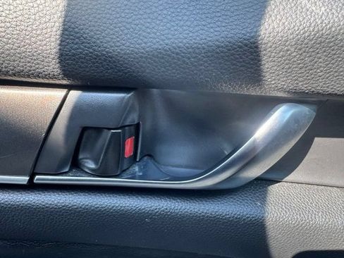 Used 2018 Honda Accord Hybrid image 5