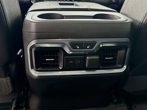 Used 2021 GMC Sierra 1500 AT4 w/ AT4 Value Package AWD/4WD image 28