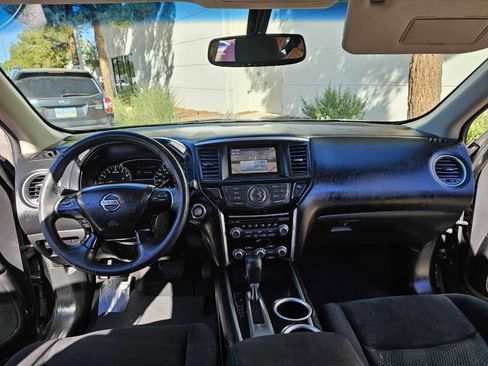 Used 2015 Nissan Pathfinder SV image 10